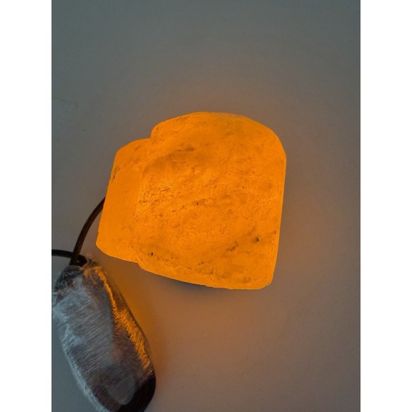 Heart Shape Table Lamp light up pink Himalayan - USB 4x4 inches Decor Health - Picture 2 of 7